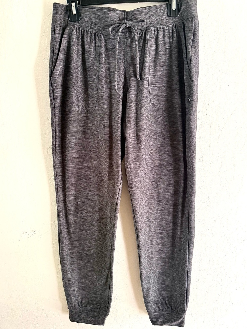 NWOT Skechers Go Walk brushed joggers in an asphalt/charcoal gray